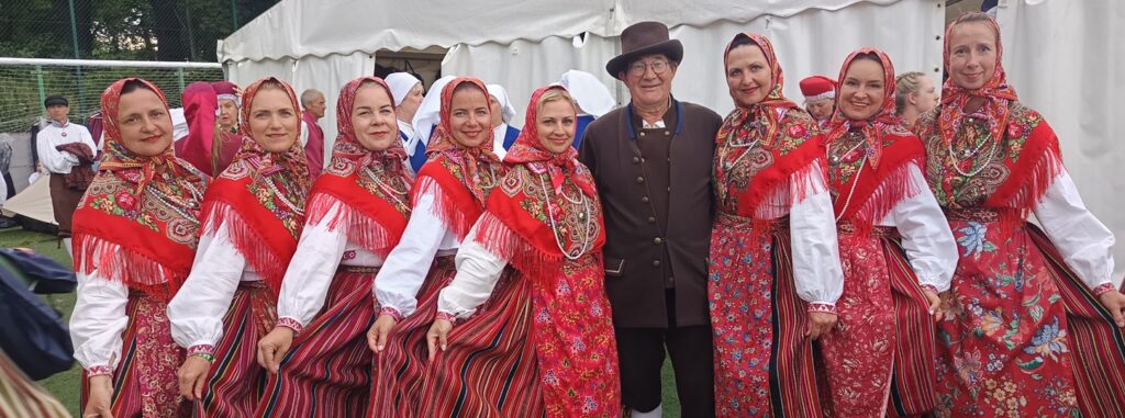 tantsupeol pärnu neidudega2